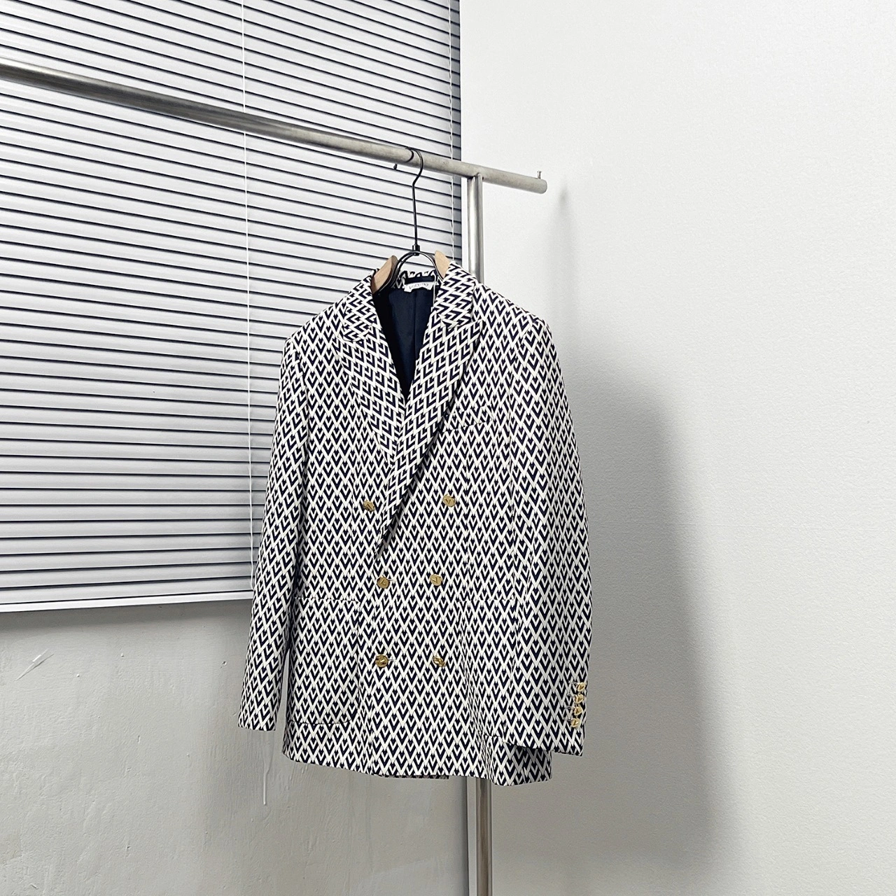 wg.luxury- V1859ti9o item:E-F000C1532